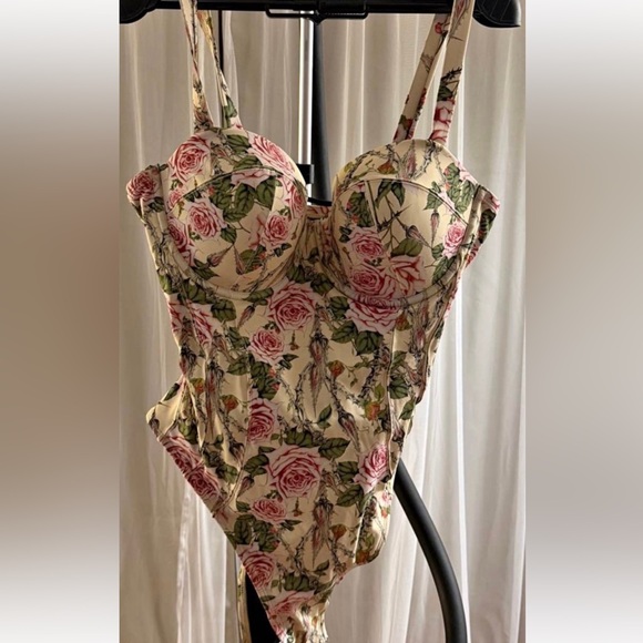 TA3 High Cut Thorny Brazilian bombshell swimsuit size XL R/L torso Cup C-DD - Picture 6 of 9